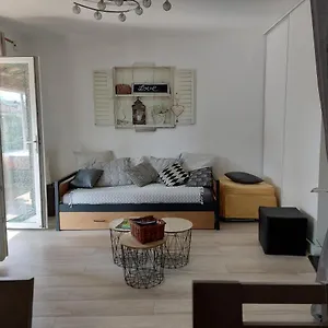 Tranquille Dans La Cité Du Mimosa - Axelle Loc'appart Mandelieu